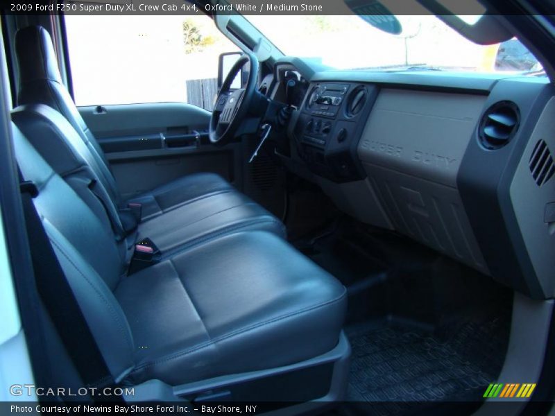 Oxford White / Medium Stone 2009 Ford F250 Super Duty XL Crew Cab 4x4