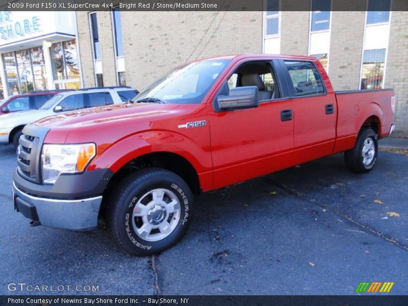 Front 3/4 View of 2009 F150 XL SuperCrew 4x4