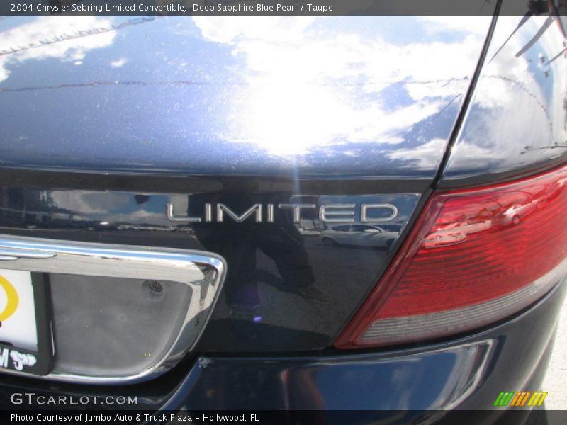  2004 Sebring Limited Convertible Logo