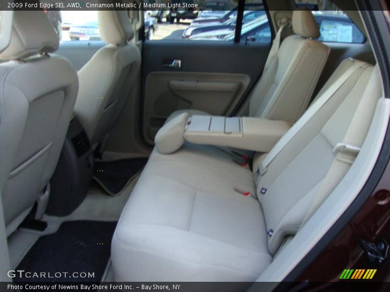  2009 Edge SEL AWD Medium Light Stone Interior