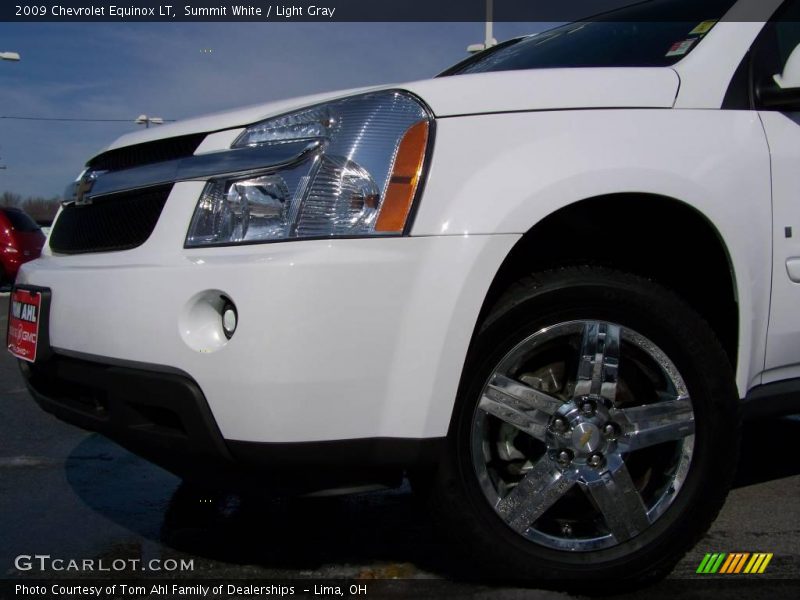 Summit White / Light Gray 2009 Chevrolet Equinox LT