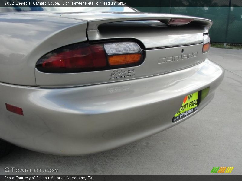 Light Pewter Metallic / Medium Gray 2002 Chevrolet Camaro Coupe