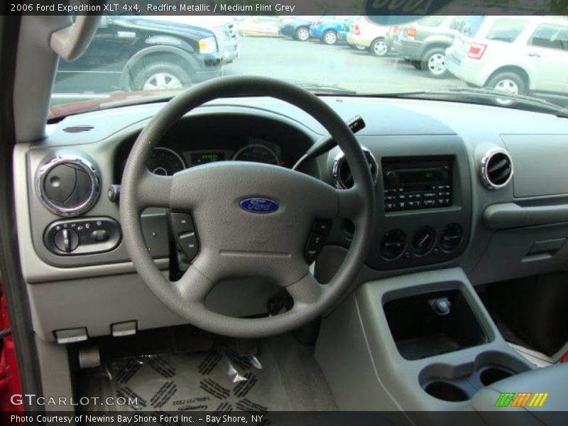 Redfire Metallic / Medium Flint Grey 2006 Ford Expedition XLT 4x4