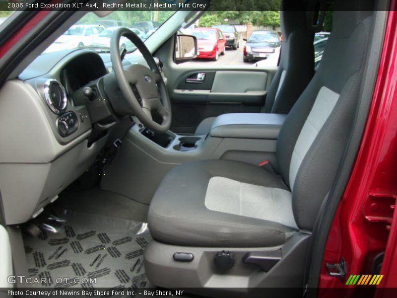  2006 Expedition XLT 4x4 Medium Flint Grey Interior