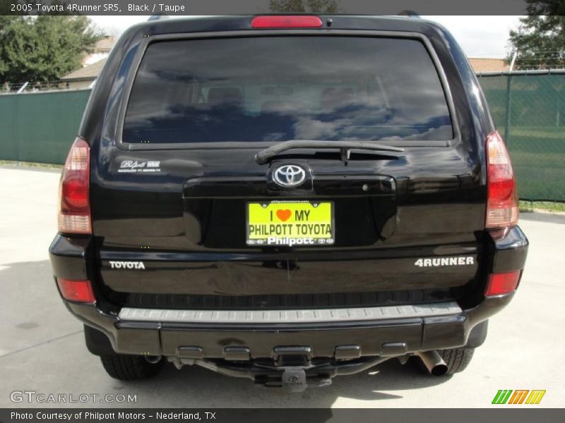 Black / Taupe 2005 Toyota 4Runner SR5
