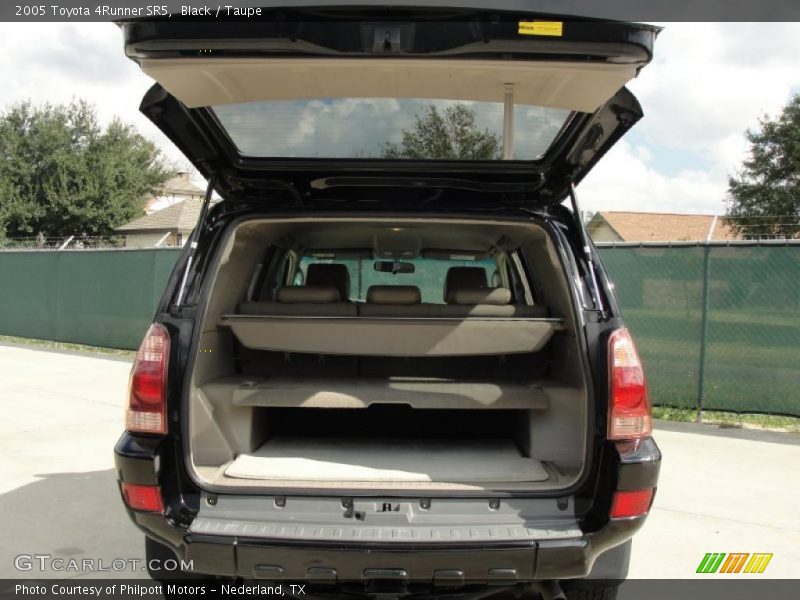 Black / Taupe 2005 Toyota 4Runner SR5