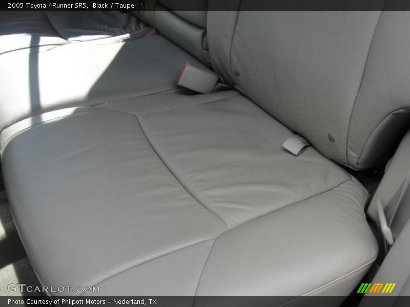 Black / Taupe 2005 Toyota 4Runner SR5