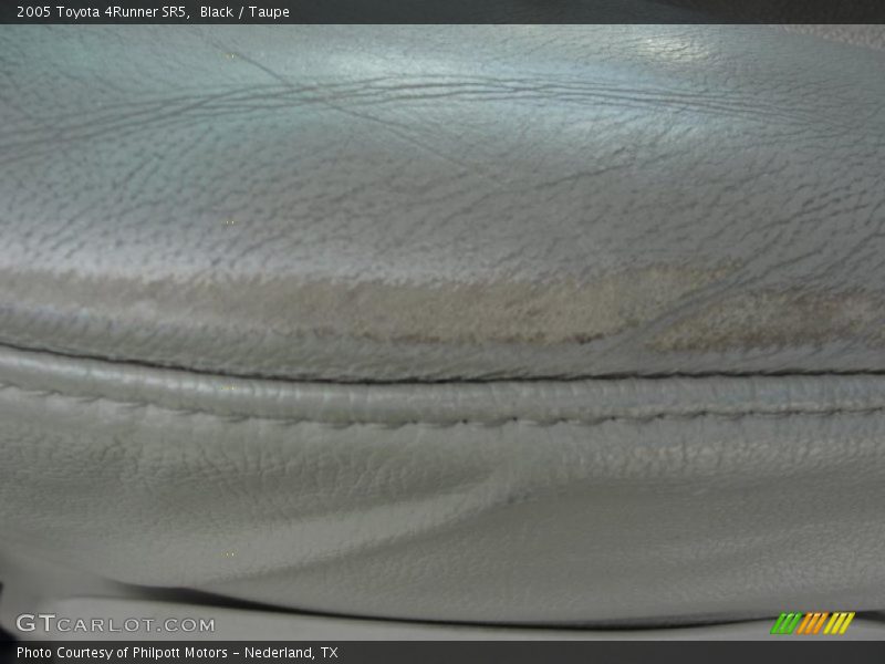 Black / Taupe 2005 Toyota 4Runner SR5