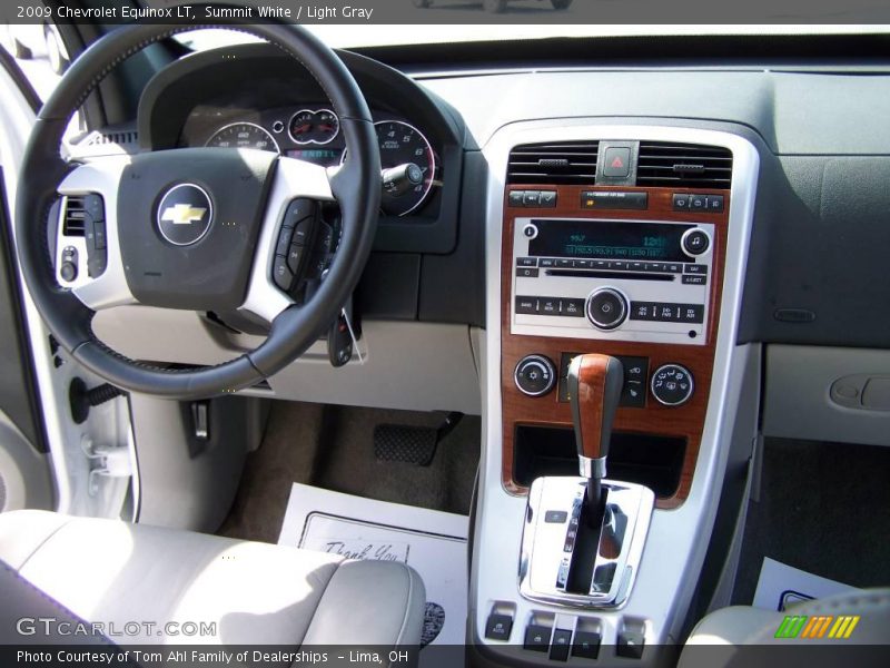 Summit White / Light Gray 2009 Chevrolet Equinox LT