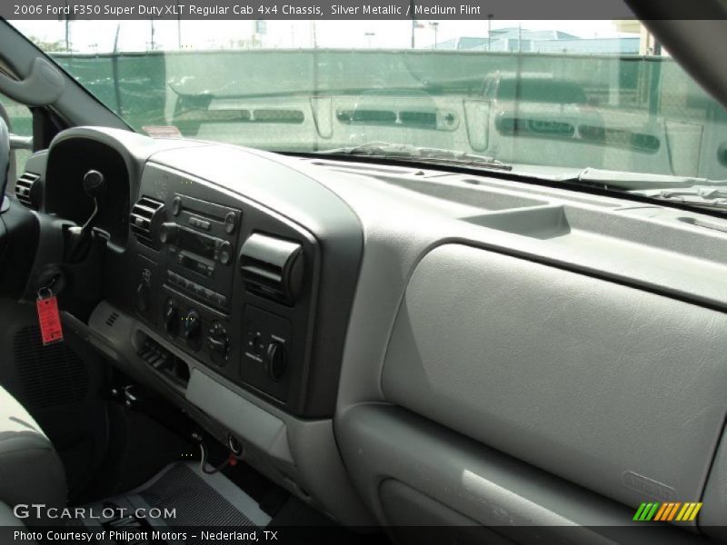 Silver Metallic / Medium Flint 2006 Ford F350 Super Duty XLT Regular Cab 4x4 Chassis