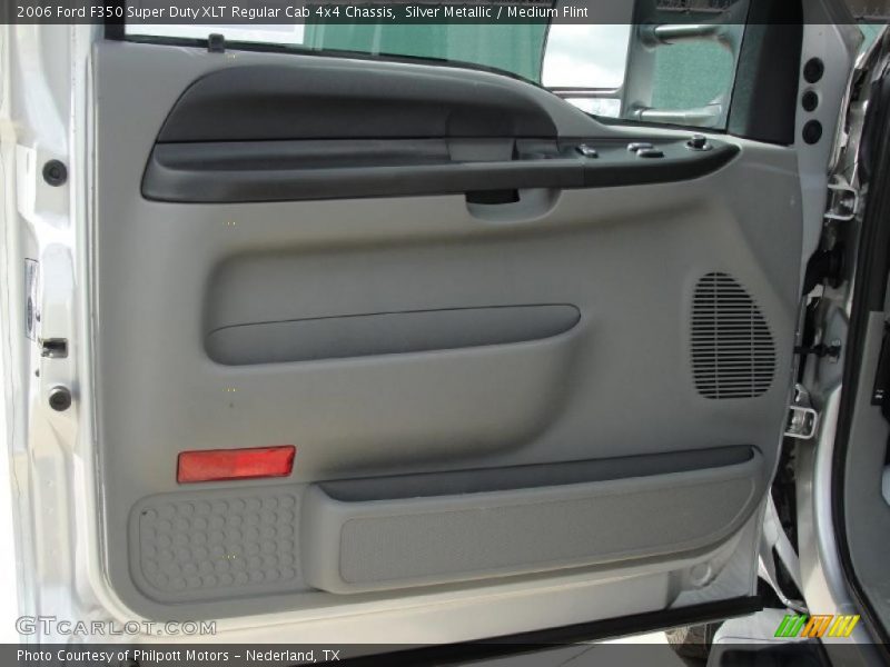 Silver Metallic / Medium Flint 2006 Ford F350 Super Duty XLT Regular Cab 4x4 Chassis