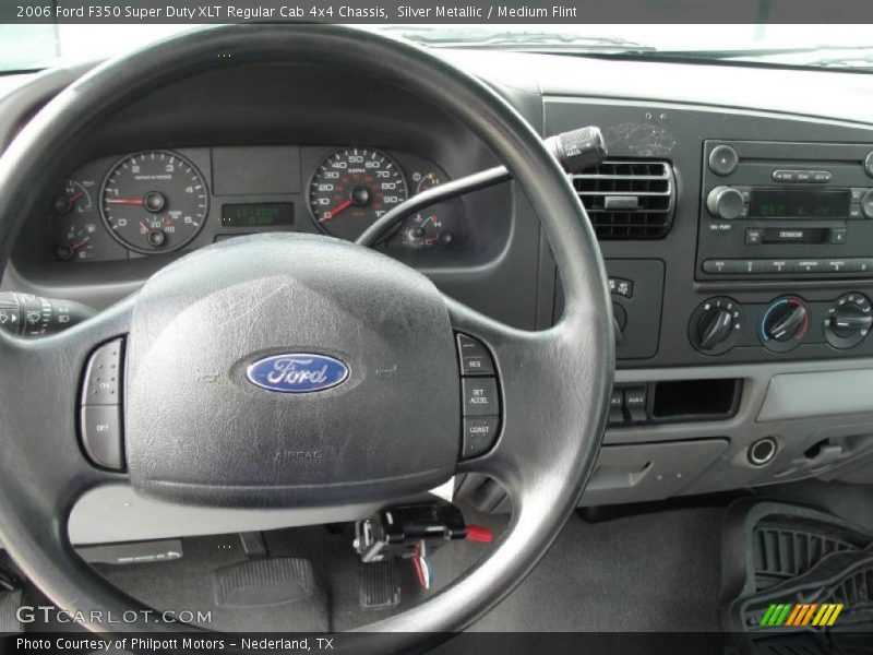 Silver Metallic / Medium Flint 2006 Ford F350 Super Duty XLT Regular Cab 4x4 Chassis