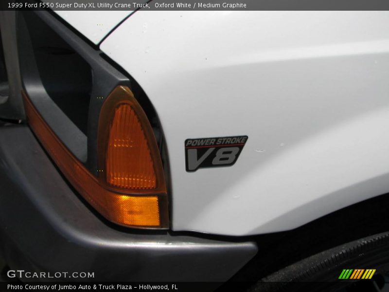 Oxford White / Medium Graphite 1999 Ford F550 Super Duty XL Utility Crane Truck