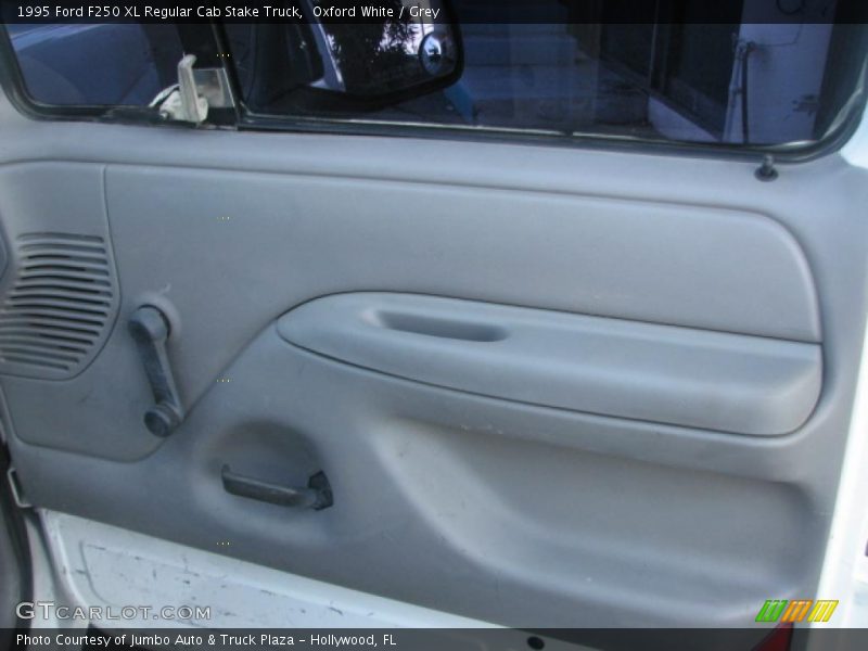 Oxford White / Grey 1995 Ford F250 XL Regular Cab Stake Truck