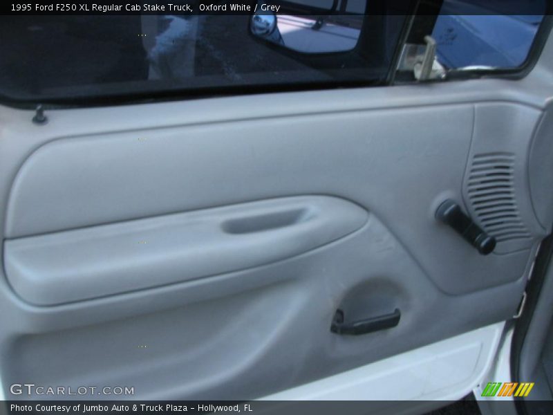Oxford White / Grey 1995 Ford F250 XL Regular Cab Stake Truck