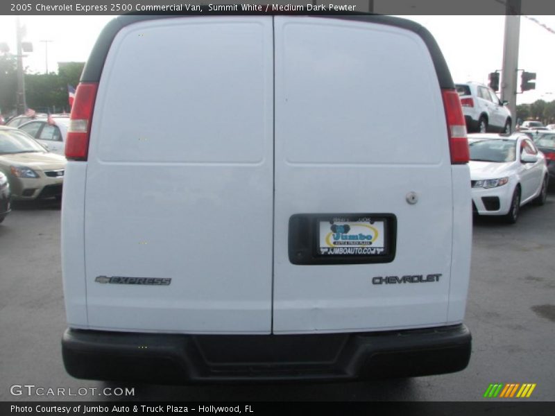 Summit White / Medium Dark Pewter 2005 Chevrolet Express 2500 Commercial Van