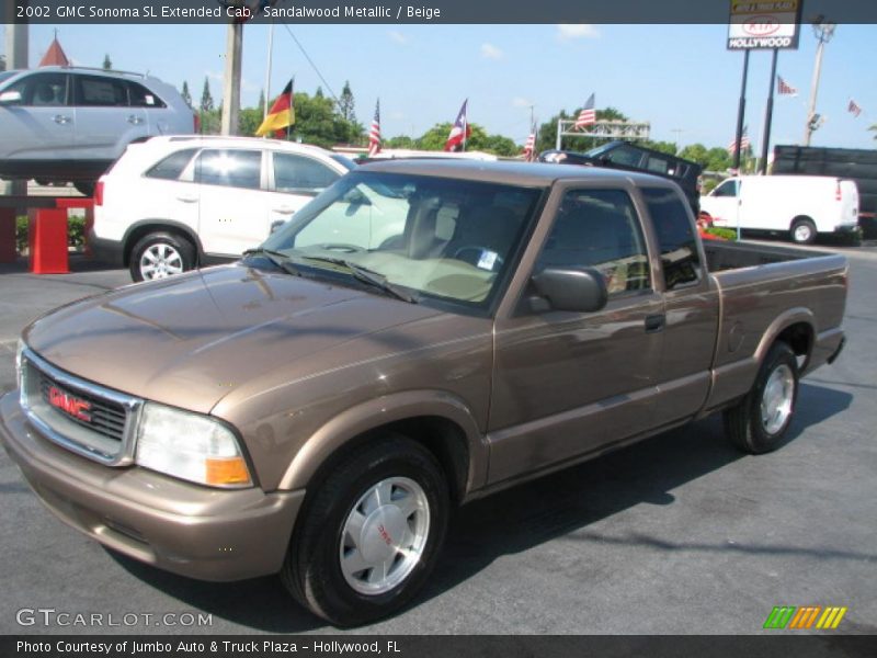 Front 3/4 View of 2002 Sonoma SL Extended Cab