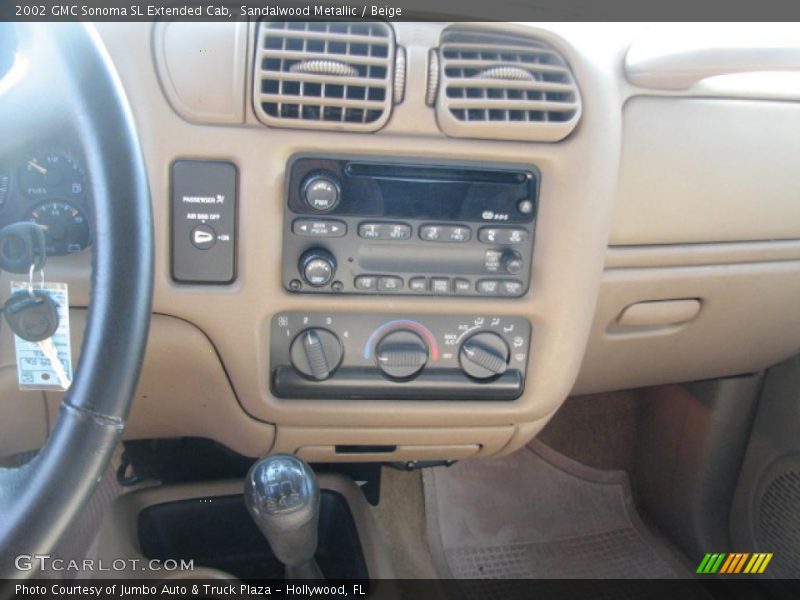 Sandalwood Metallic / Beige 2002 GMC Sonoma SL Extended Cab