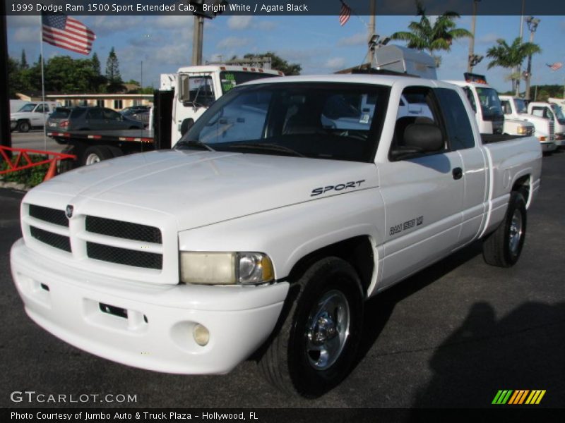 Front 3/4 View of 1999 Ram 1500 Sport Extended Cab