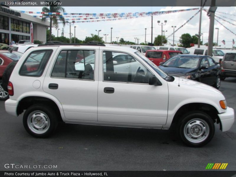 White / Gray 1999 Kia Sportage