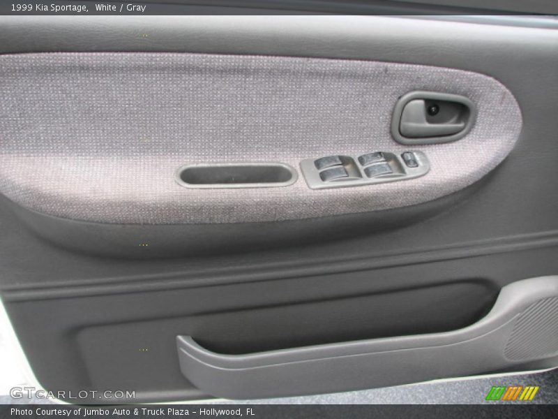 White / Gray 1999 Kia Sportage