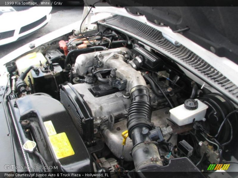 White / Gray 1999 Kia Sportage