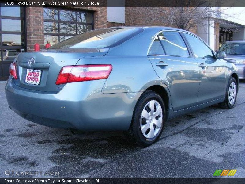Aloe Green Metallic / Bisque 2009 Toyota Camry LE