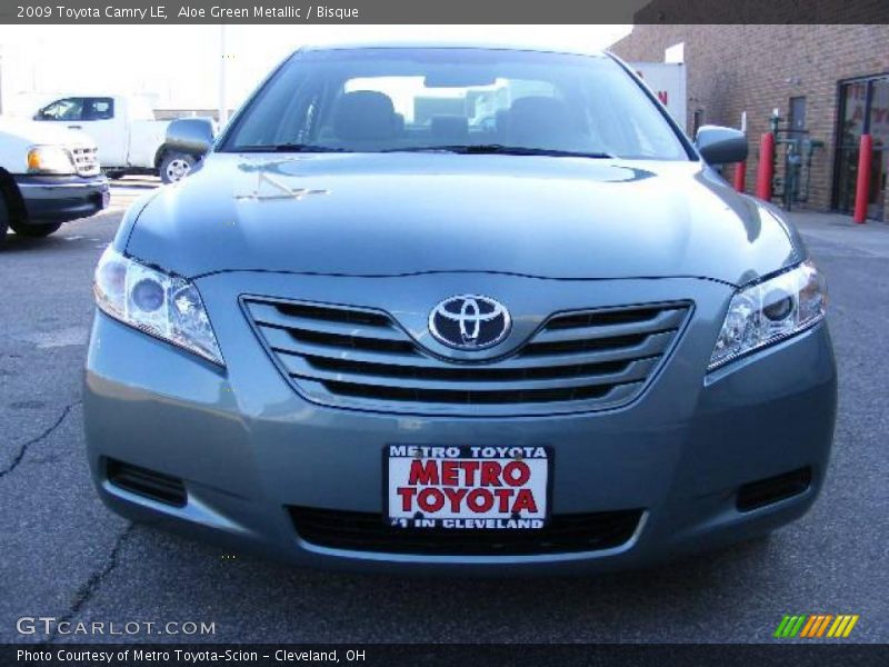Aloe Green Metallic / Bisque 2009 Toyota Camry LE
