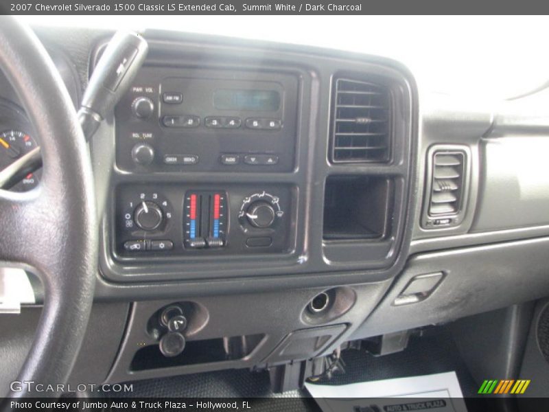 Summit White / Dark Charcoal 2007 Chevrolet Silverado 1500 Classic LS Extended Cab