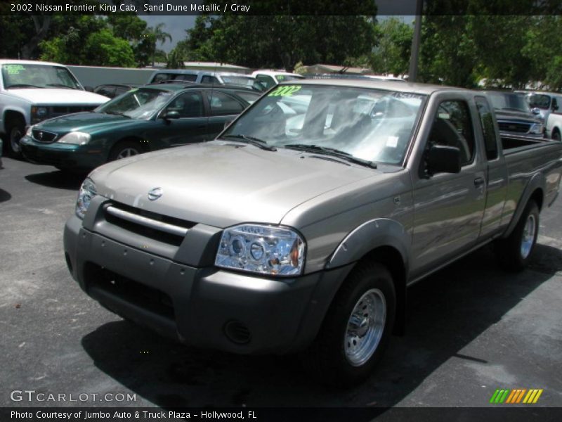 Sand Dune Metallic / Gray 2002 Nissan Frontier King Cab