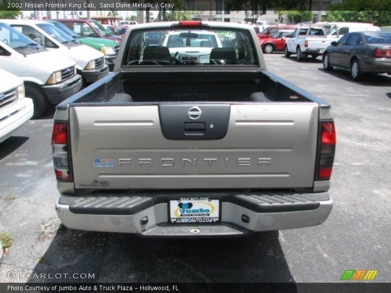 Sand Dune Metallic / Gray 2002 Nissan Frontier King Cab