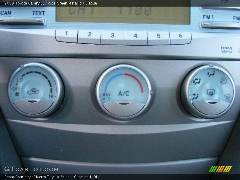 Aloe Green Metallic / Bisque 2009 Toyota Camry LE