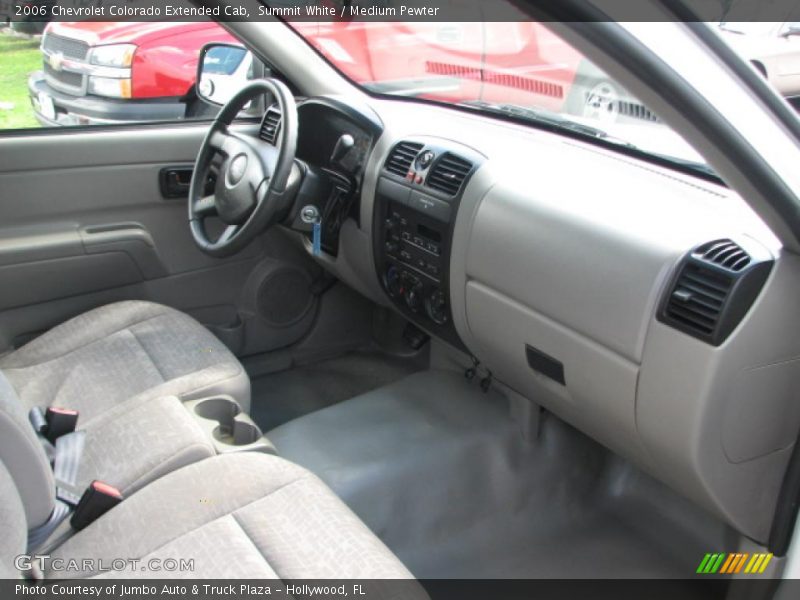 Dashboard of 2006 Colorado Extended Cab