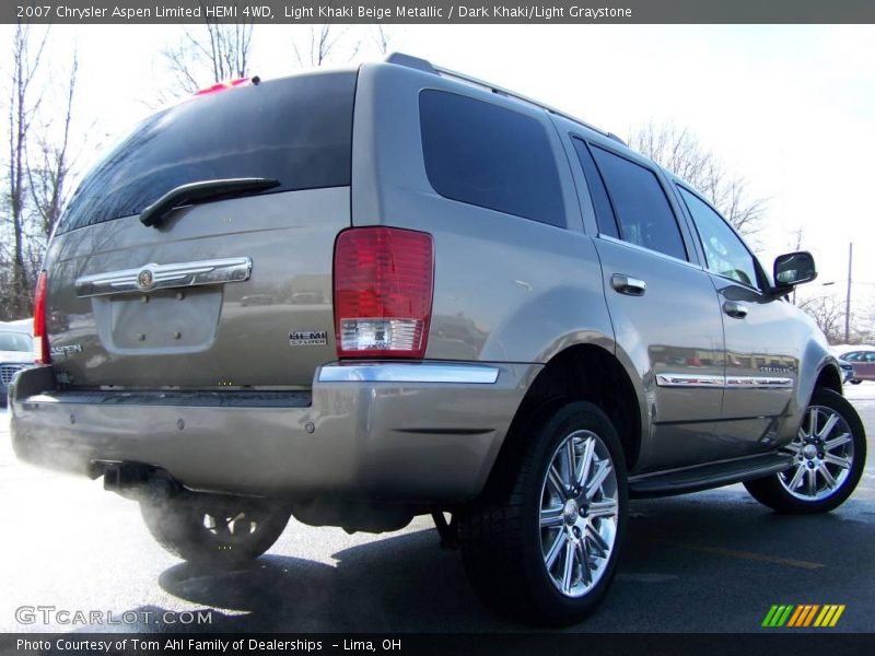 Light Khaki Beige Metallic / Dark Khaki/Light Graystone 2007 Chrysler Aspen Limited HEMI 4WD