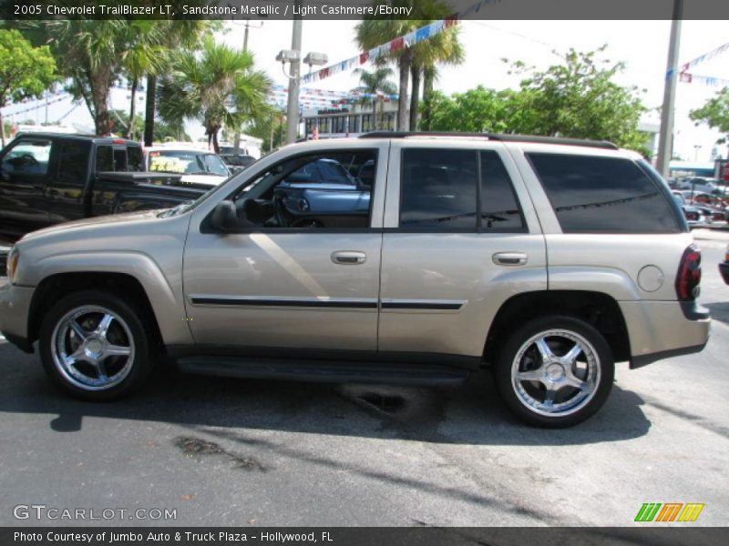 Sandstone Metallic / Light Cashmere/Ebony 2005 Chevrolet TrailBlazer LT