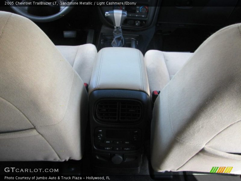 Sandstone Metallic / Light Cashmere/Ebony 2005 Chevrolet TrailBlazer LT
