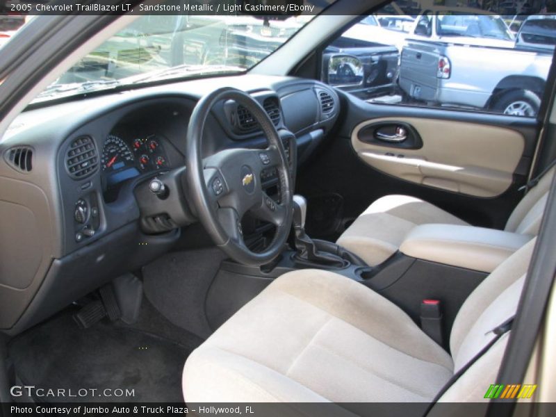 Sandstone Metallic / Light Cashmere/Ebony 2005 Chevrolet TrailBlazer LT