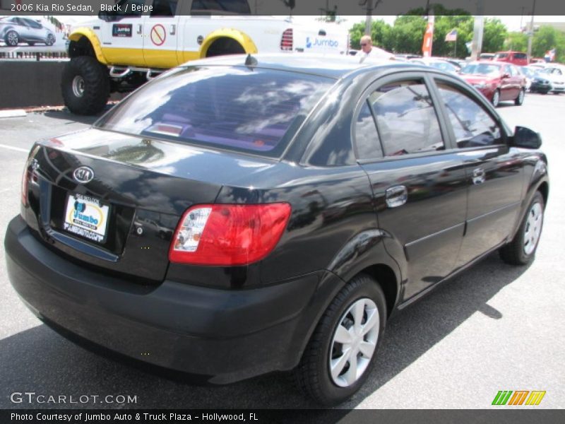 Black / Beige 2006 Kia Rio Sedan