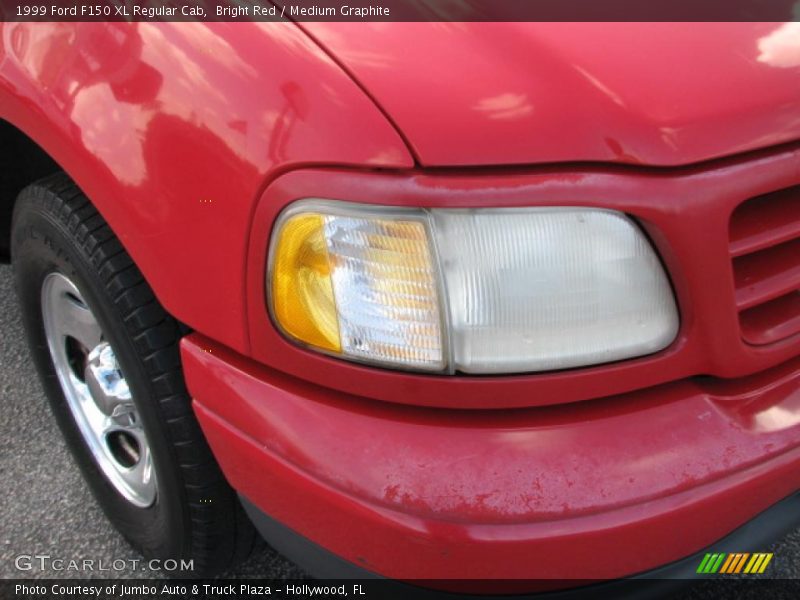 Bright Red / Medium Graphite 1999 Ford F150 XL Regular Cab