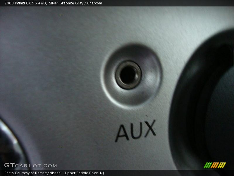 Silver Graphite Gray / Charcoal 2008 Infiniti QX 56 4WD