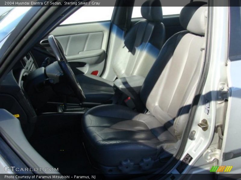 Sterling Silver / Gray 2004 Hyundai Elantra GT Sedan