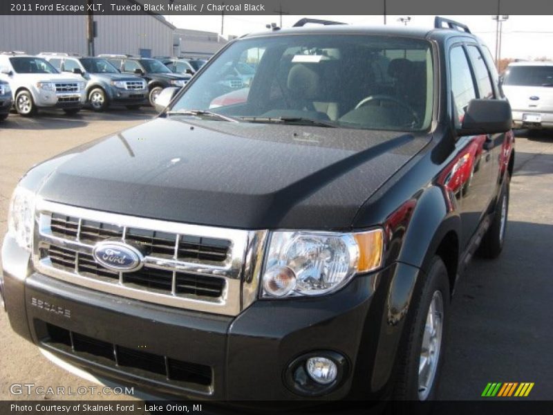 Tuxedo Black Metallic / Charcoal Black 2011 Ford Escape XLT