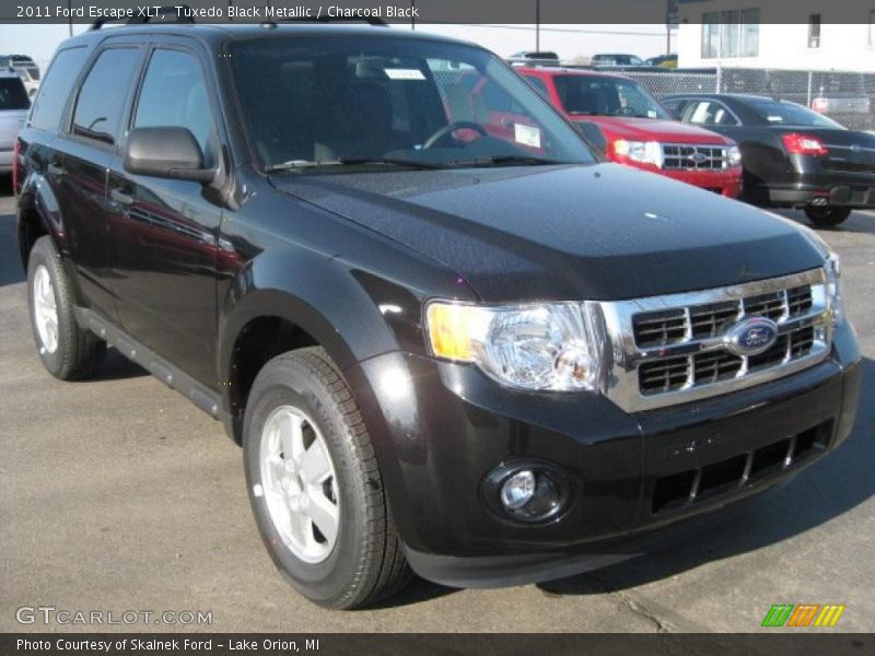 Tuxedo Black Metallic / Charcoal Black 2011 Ford Escape XLT