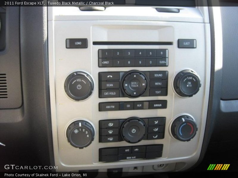 Tuxedo Black Metallic / Charcoal Black 2011 Ford Escape XLT