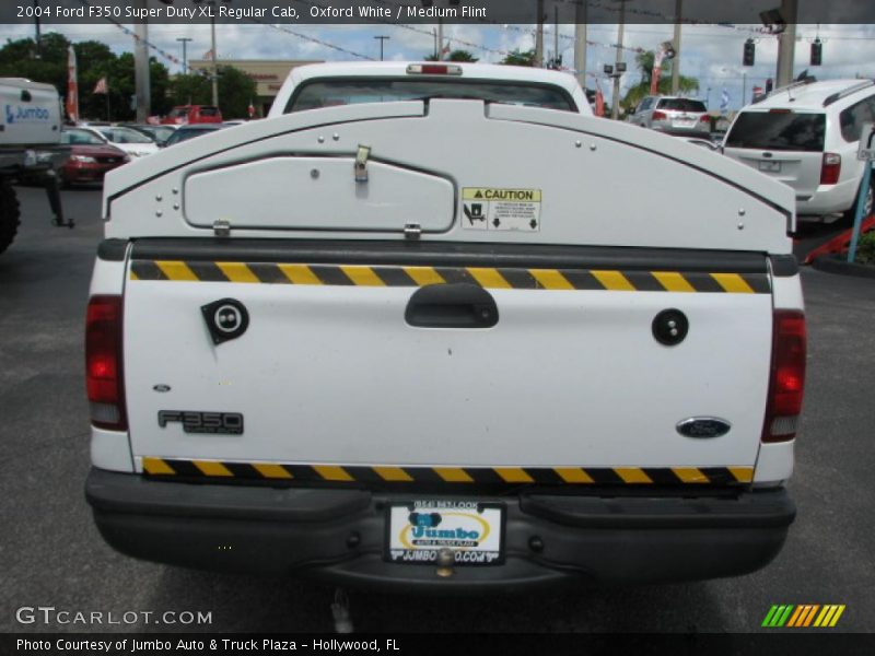 Oxford White / Medium Flint 2004 Ford F350 Super Duty XL Regular Cab