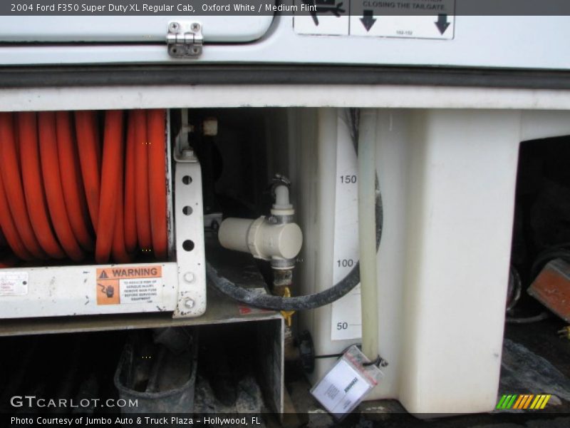 Oxford White / Medium Flint 2004 Ford F350 Super Duty XL Regular Cab