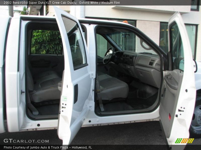 Oxford White / Medium Flint 2002 Ford F350 Super Duty XLT Crew Cab Dually