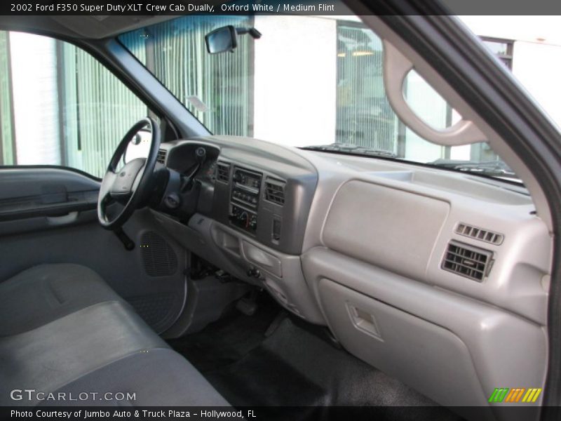  2002 F350 Super Duty XLT Crew Cab Dually Medium Flint Interior