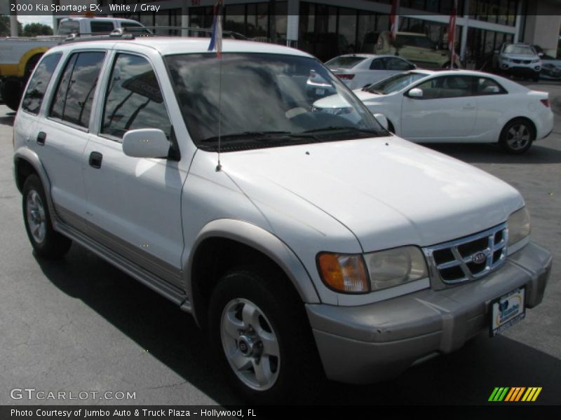 White / Gray 2000 Kia Sportage EX