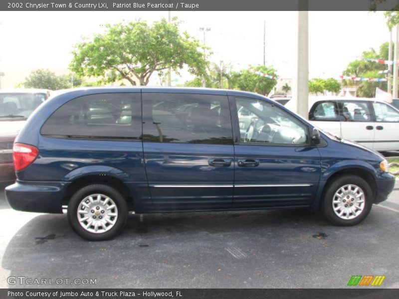  2002 Town & Country LXi Patriot Blue Pearlcoat